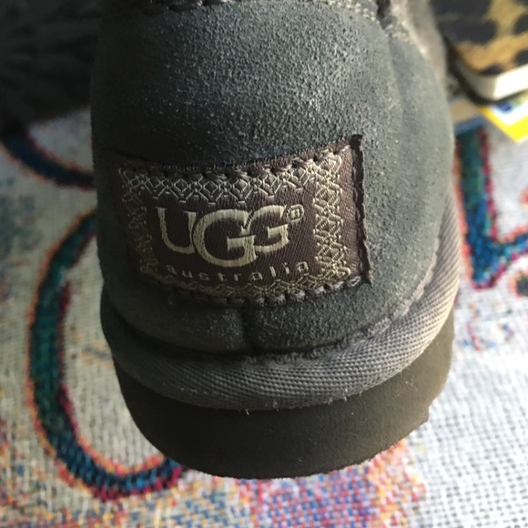 KNIT SWEATER UGGS - STILL FOR SALE - Picture 3 of 4